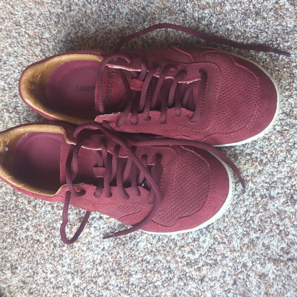 Size 9.5 women’s Saucony originals - Picture 2 of 6